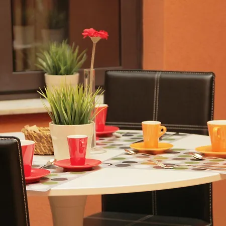 Ottomood Ala Ovest Centro Panzió