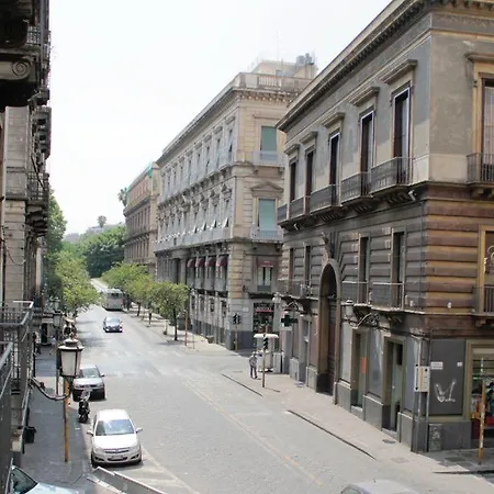 Bed & Breakfast Ottomood Ala Ovest Centro Catania