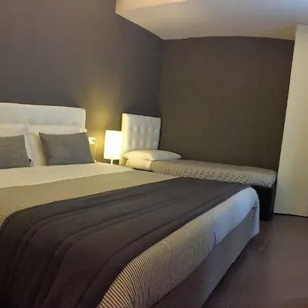 Ottomood Ala Ovest Centro 4*