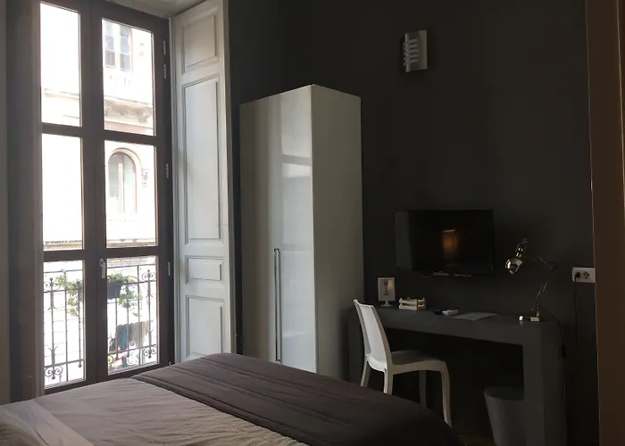 Ottomood Ala Ovest Centro فندق مبيت وإفطار كاتانيا