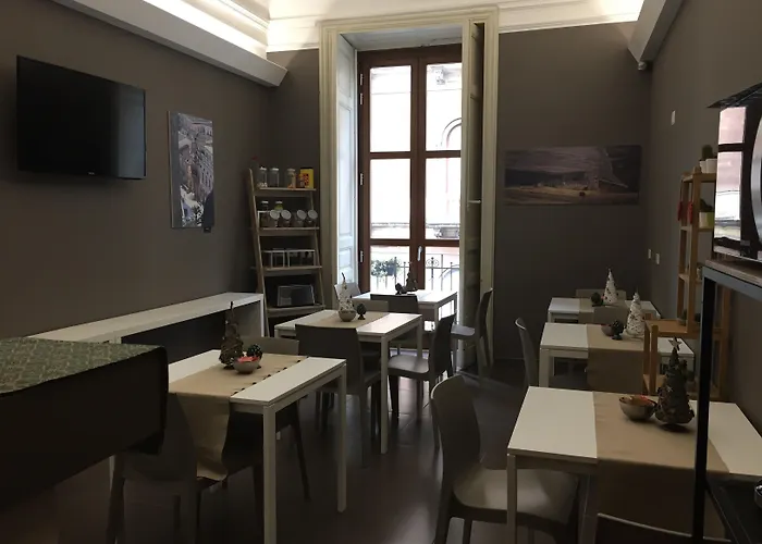 Ottomood Ala Ovest Centro 4*