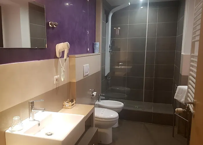 Ottomood Ala Ovest Centro 4*